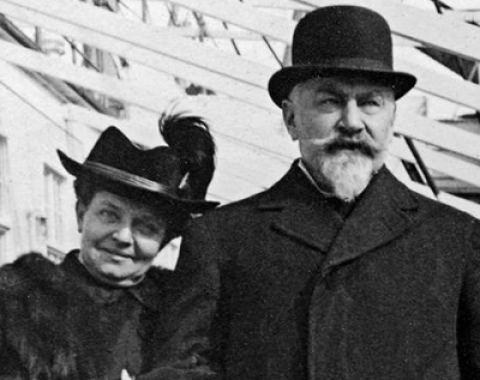 Alice och Knut Wallenberg ombord på danska motorfartyget "Fionia", 1914